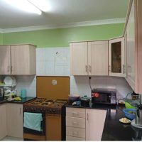 A four bedroom town-house - Image 6